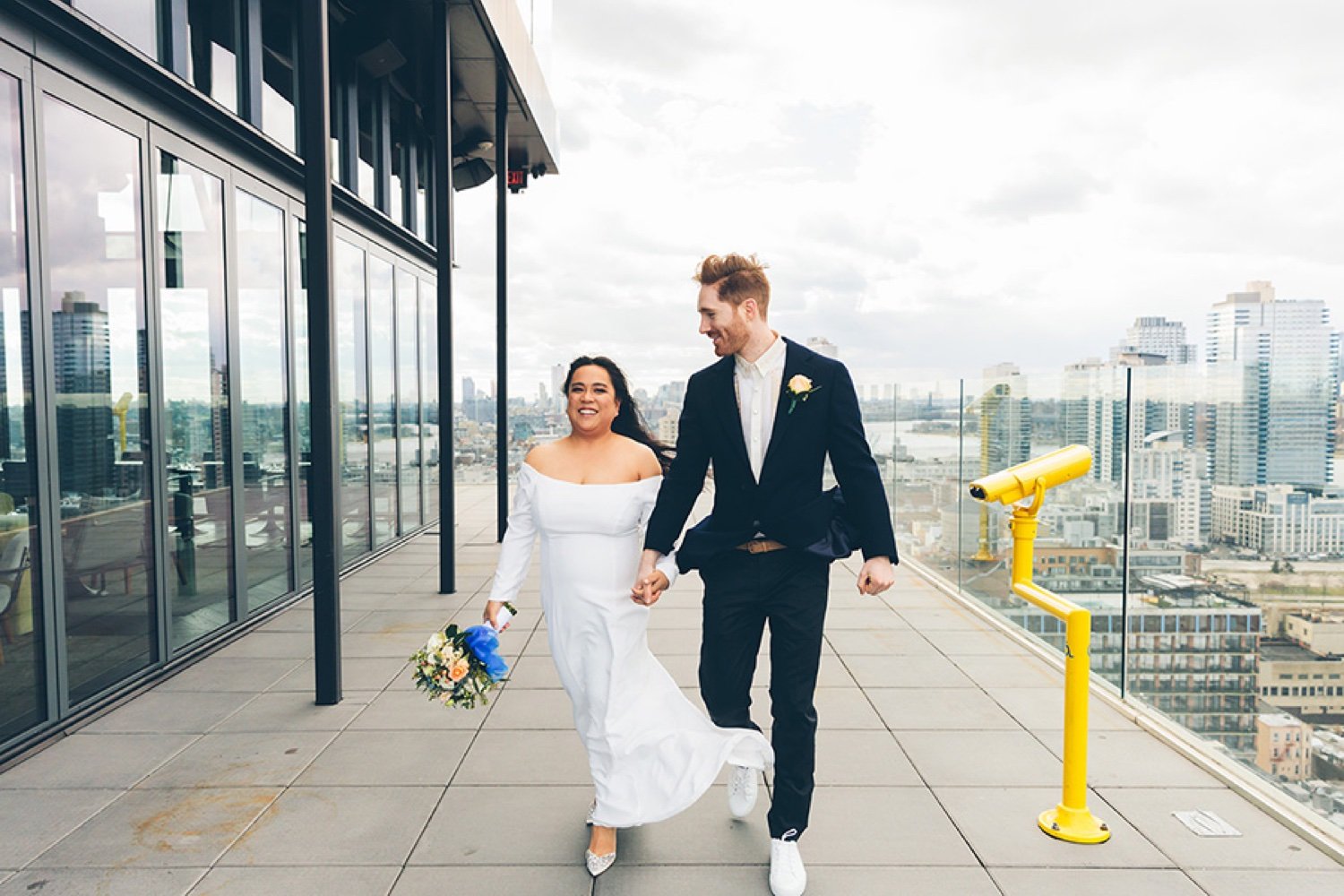 24_NEW-YORK-CITY-ELOPEMENT-BROOKLYN-URBAN-STYLE-WEDDING-WILLIAM-VALE-HOTEL-CITYHALL-DOMINO-PARK-EAST-RIVER-PARK-BRIDE-0290.jpg