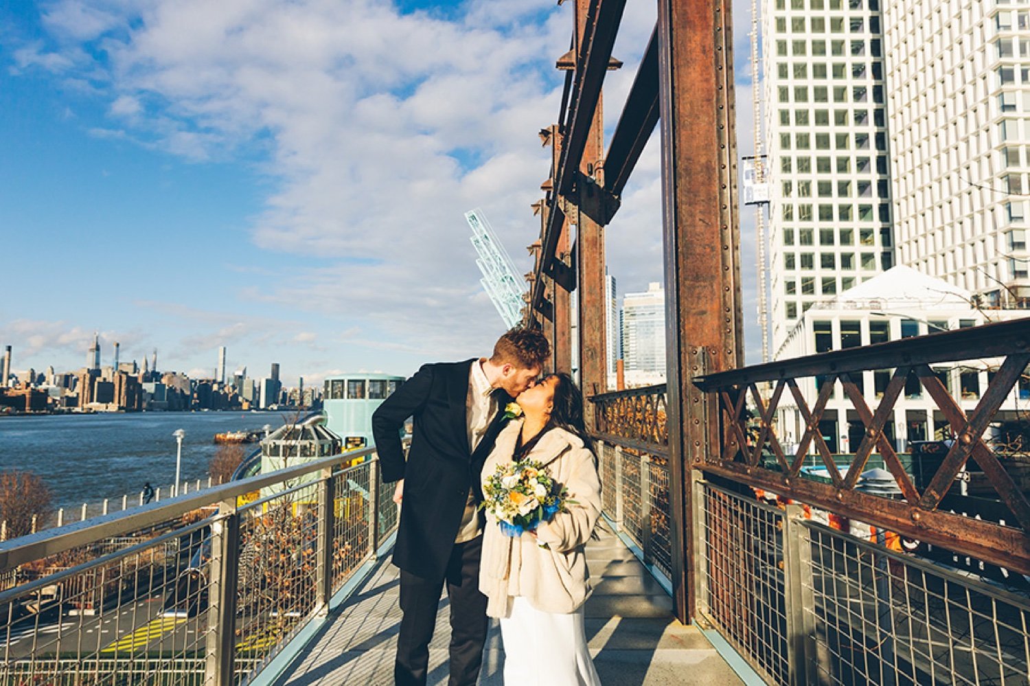 59_NEW-YORK-CITY-ELOPEMENT-BROOKLYN-URBAN-STYLE-WEDDING-WILLIAM-VALE-HOTEL-CITYHALL-DOMINO-PARK-EAST-RIVER-PARK-BRIDE-0734.jpg