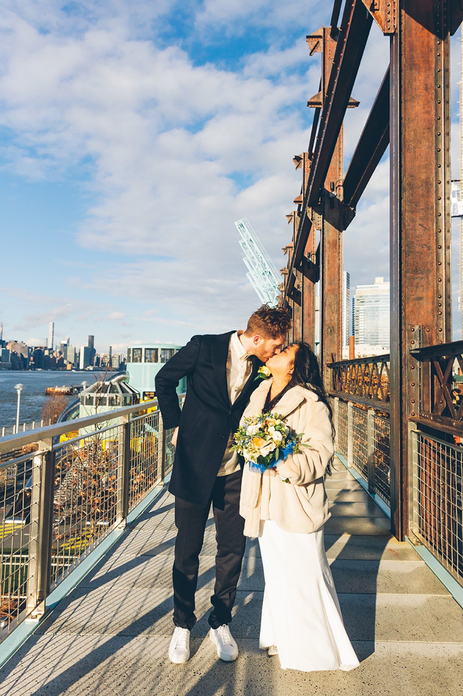 62_NEW-YORK-CITY-ELOPEMENT-BROOKLYN-URBAN-STYLE-WEDDING-WILLIAM-VALE-HOTEL-CITYHALL-DOMINO-PARK-EAST-RIVER-PARK-BRIDE-0735.jpg