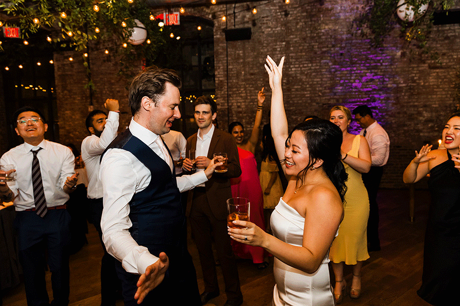 NYC-WEDDING-PHOTOGRAPHER-PHOTOS-GIFS-MANHATTAN-BROOKLYN-006.gif