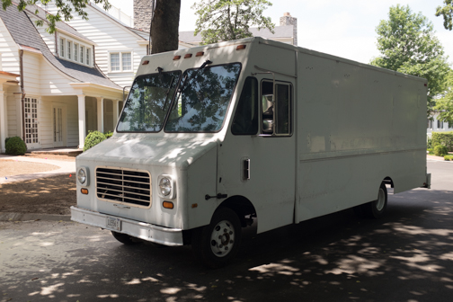 The "Bread Truck" makes it's way over to the Belle Meade Country Club to drop off some tables.