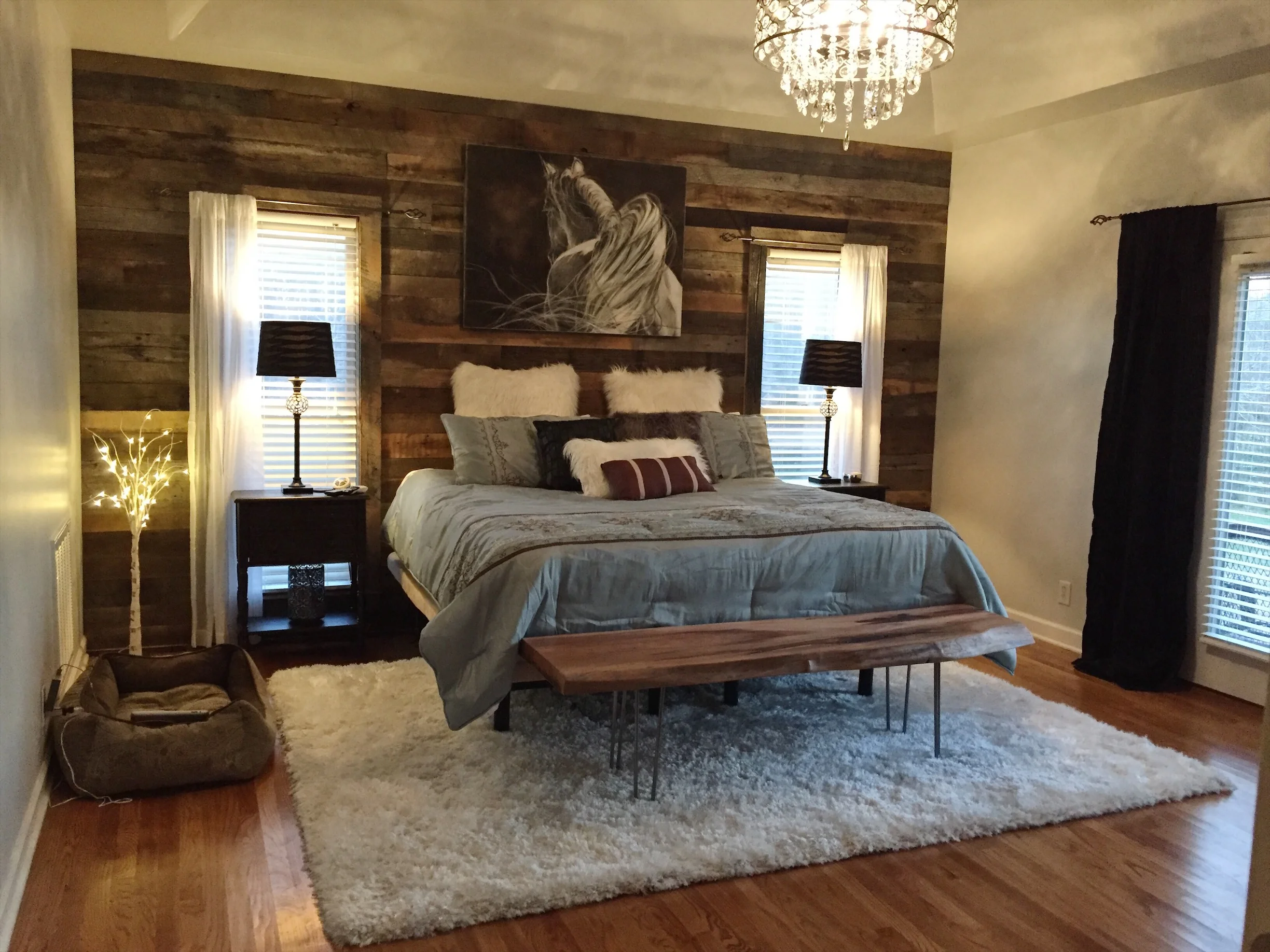 Incorporating Reclaimed Wood into Your Bedroom