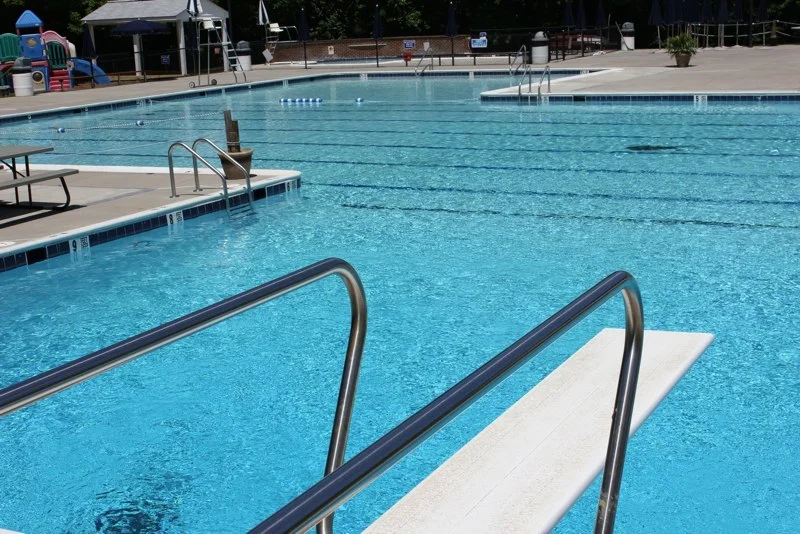 DIVING 2.jpg