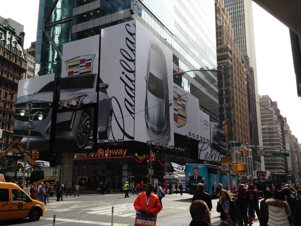 Cadillac CTS Times Square Tower (6).jpeg
