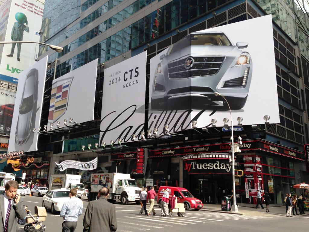 Cadillac CTS Times Square Tower (10).jpeg
