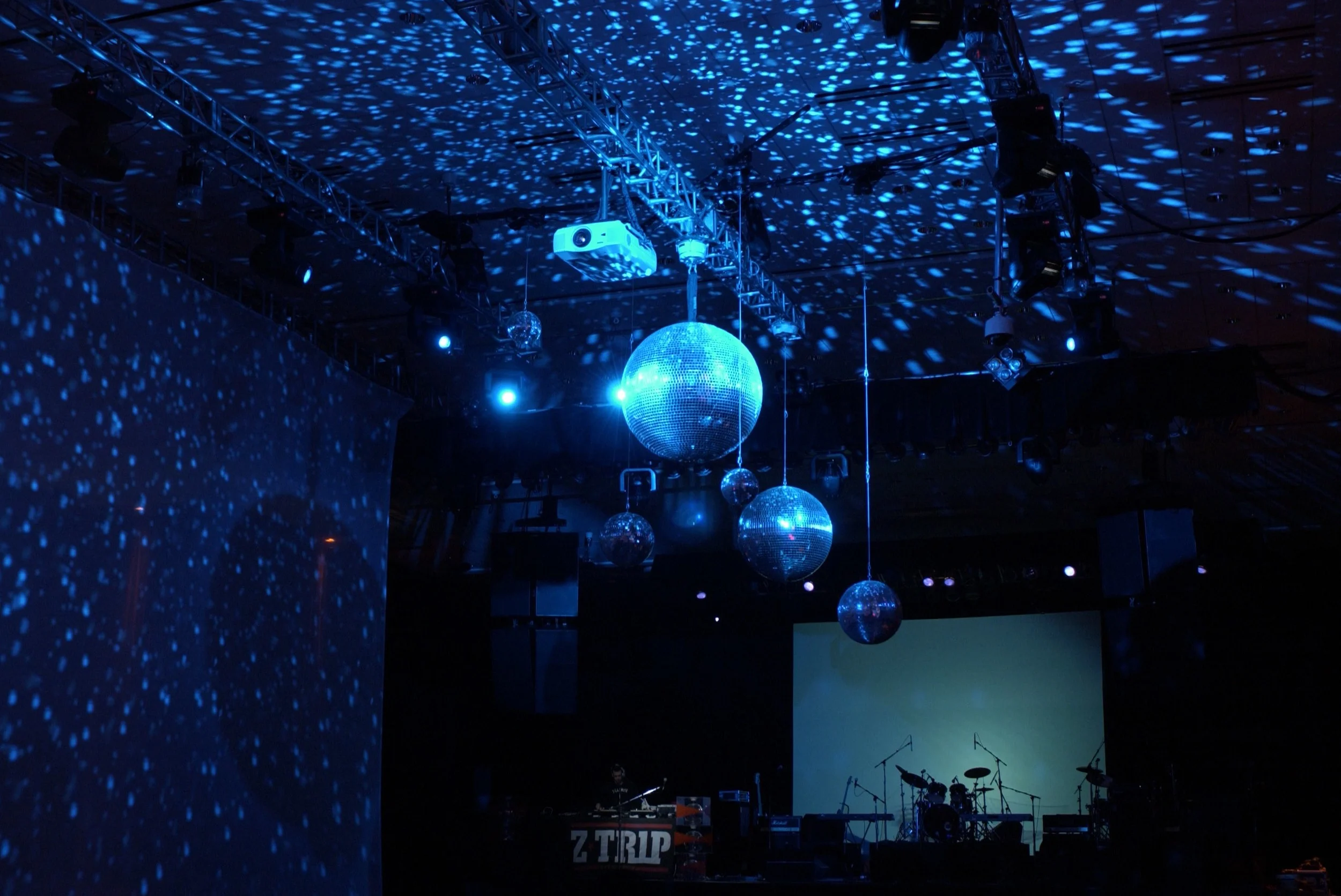 Pages from Microsoft_event_boards_Page_3_Image_0006.jpg