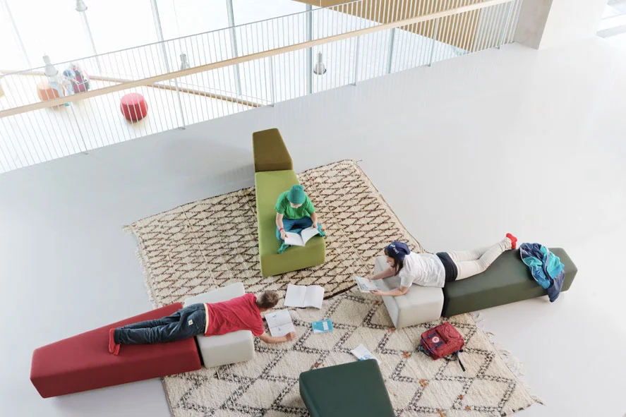Diagonal_Play_06.jpg