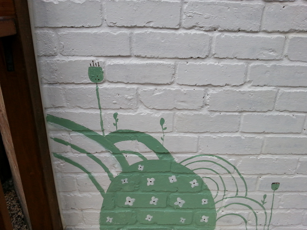 mural peek2.jpg