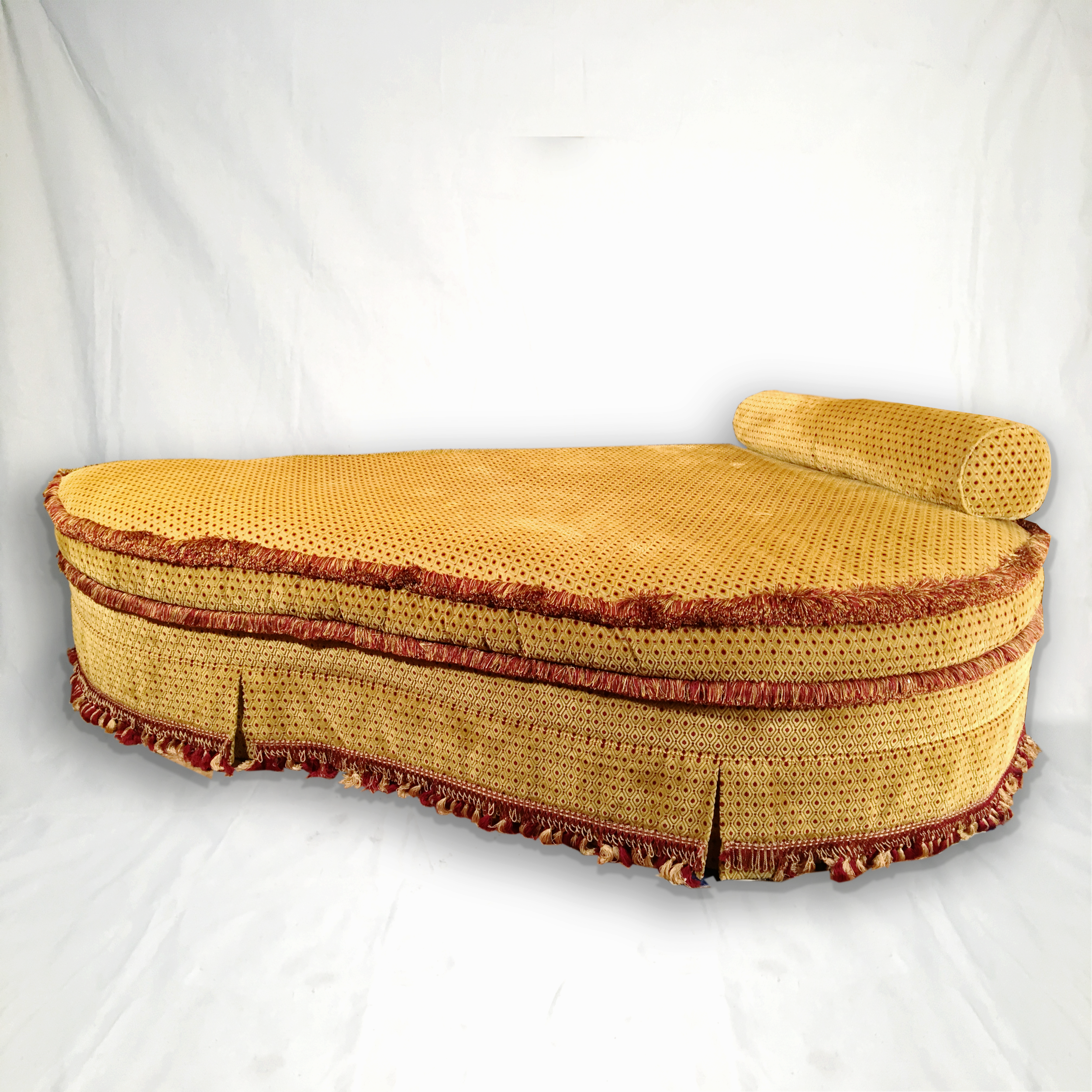 WALLCOUCH.png