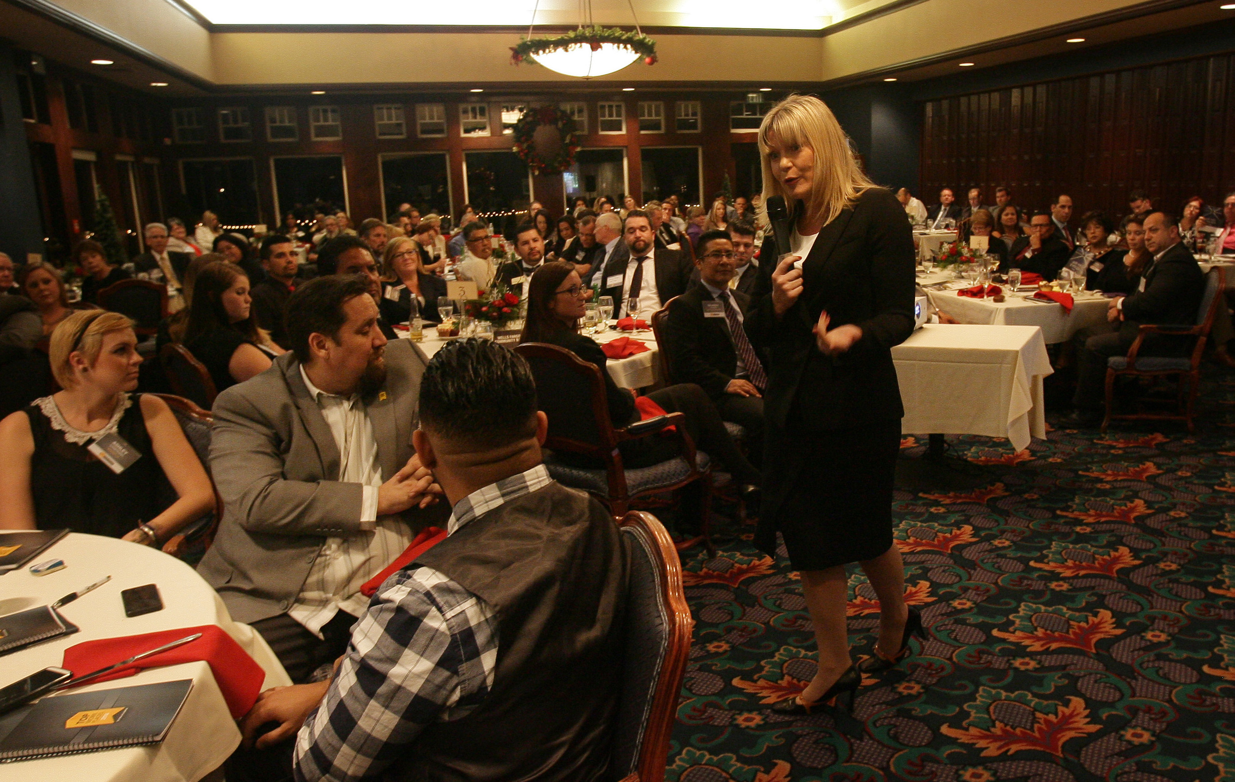 Val shares Thoughtfully Ruthless® lessons with CEOs at Press Enterprise's Top Workplace Awards Evening. F eatured article.