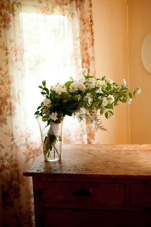 Cindie Sinclair, owner of Camrose Hill Flower Farm, generously donated this lavish bouquet to the Miss Minnesota Wedding Day Project! Bouquet is pictured here in the Camrose Hill Farm Cottage. A charming accomodation for the bride and her ladies to get ready for the big day!