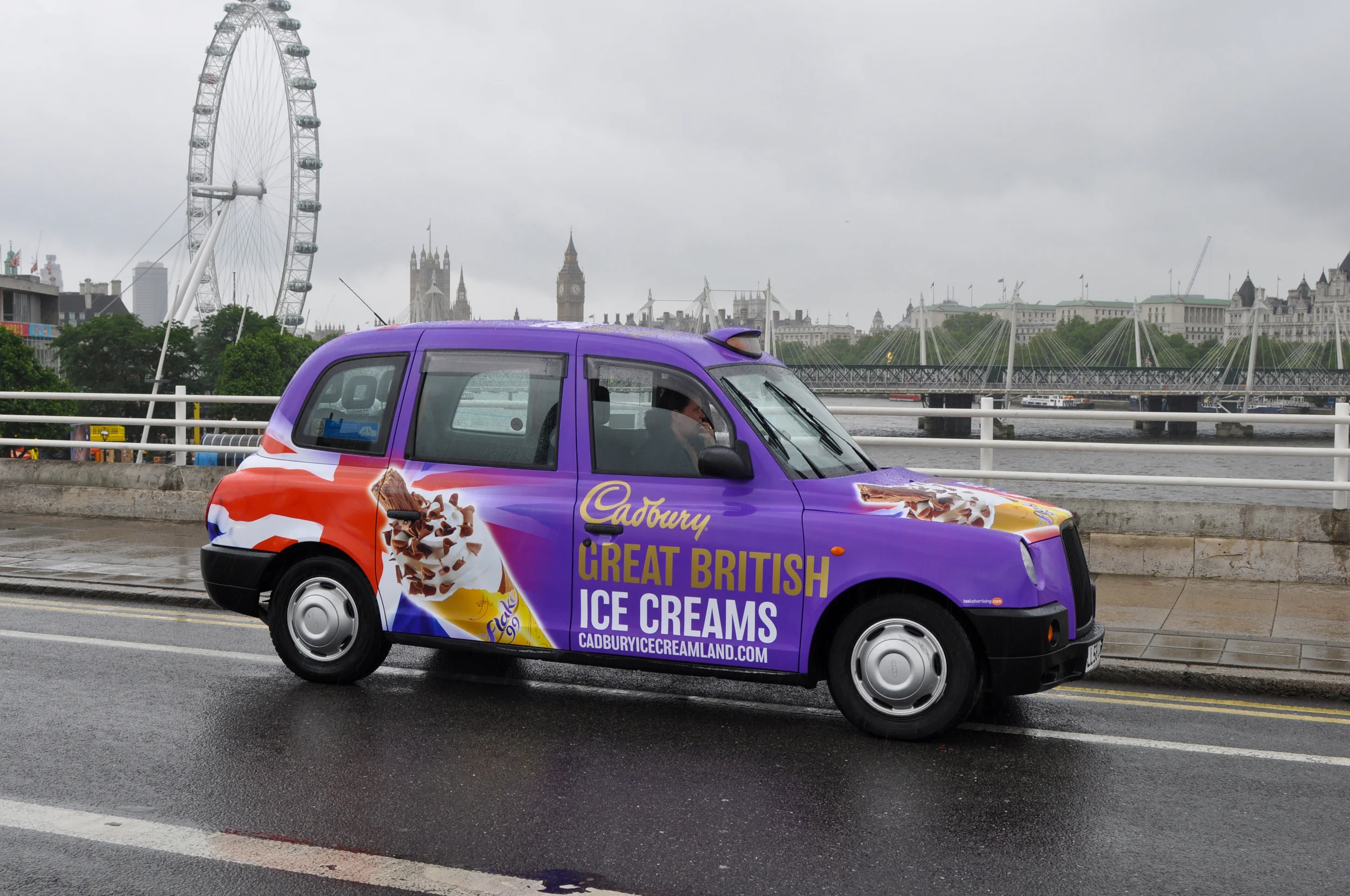 CADBURY LONDON 2012 CAMPAIGN.jpg