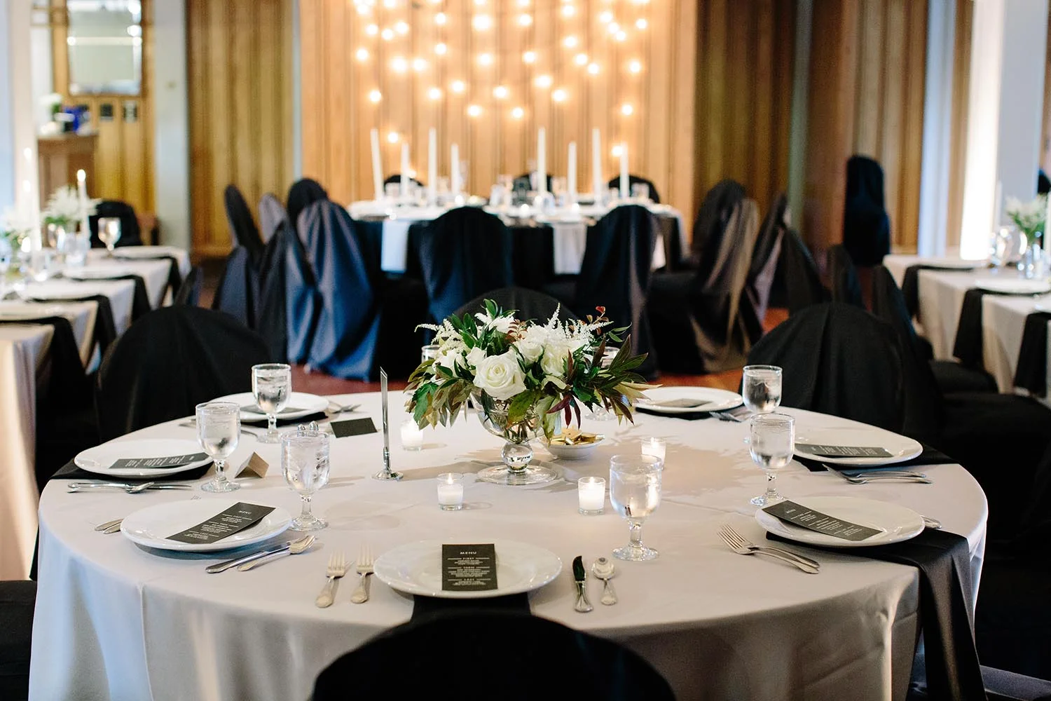 classic wedding tablescapes michigan