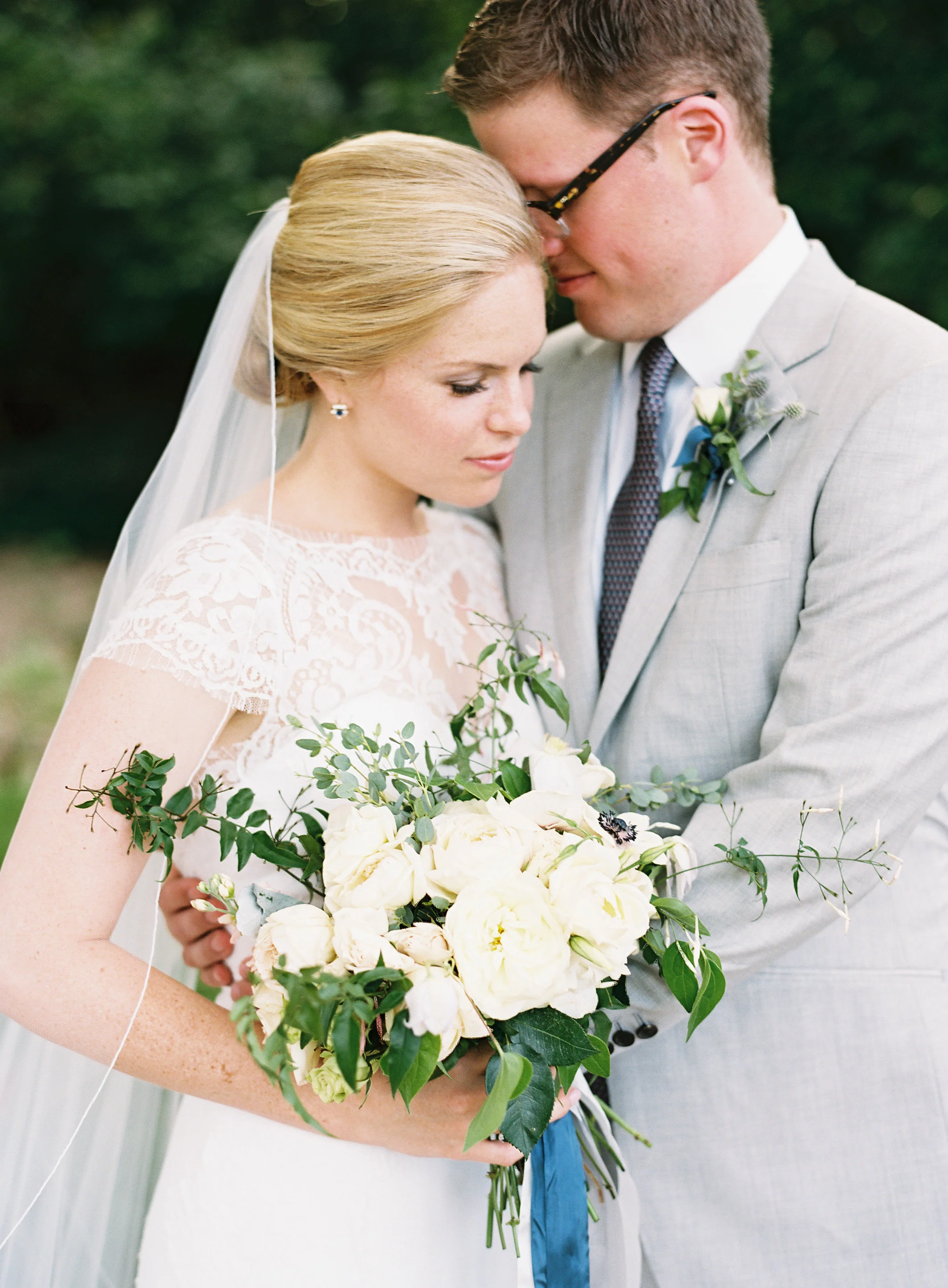 STUNNING BEACHSIDE WEDDING IN ST. JOSEPH, MICHIGAN 