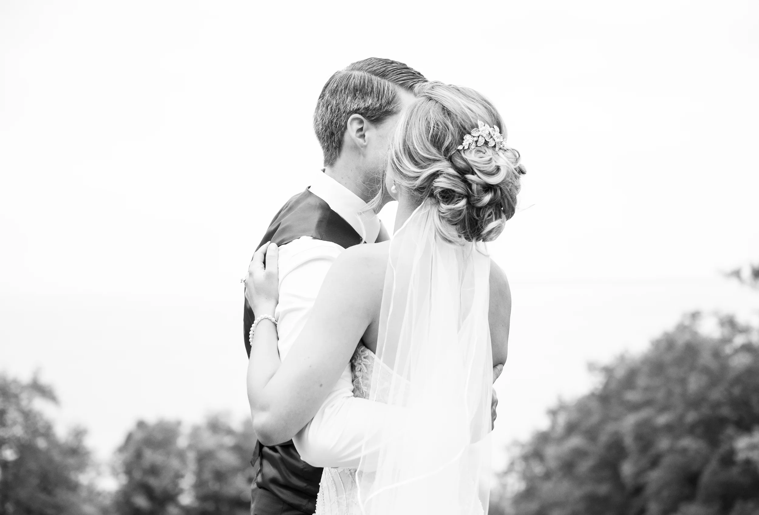 A CLASSIC, RUSTIC WEDDING AT THE HOMESTEAD IN GLEN ARBOR, MICHIGAN