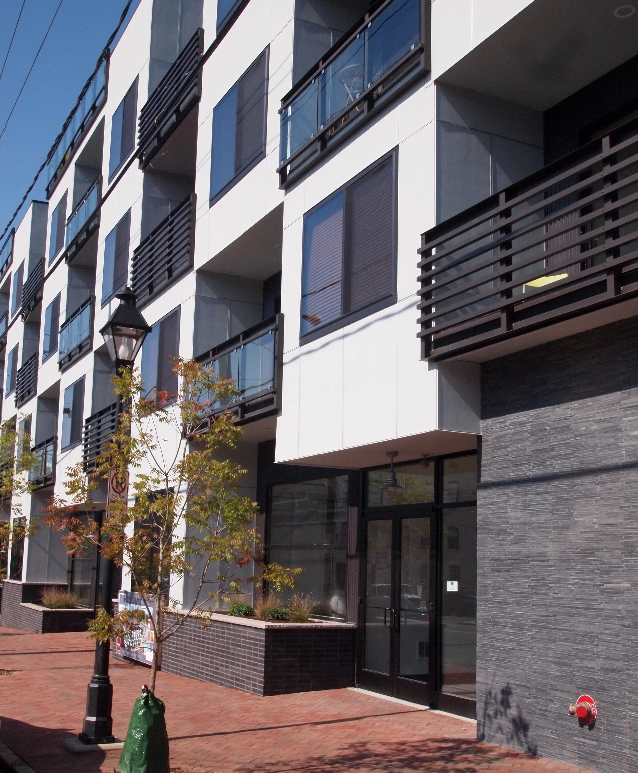 trolley commons - sidewalk 2