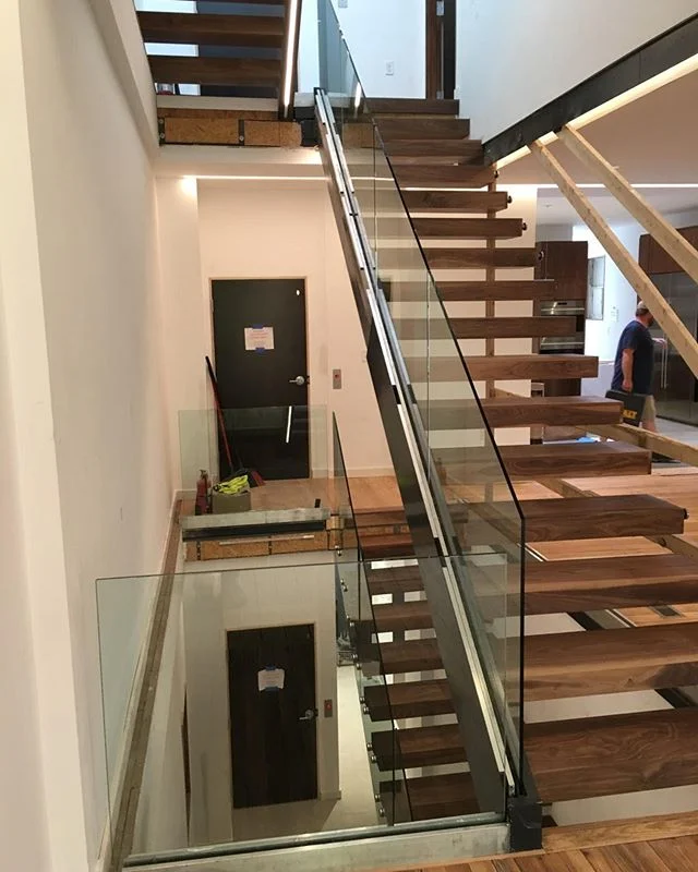 New cantilevered stairs in a private residence in the former Honey Shop downtown RVA.⁣
⁣⁣
⁣#cantilevered⁣
⁣#rva⁣
⁣#walterparksarchitects