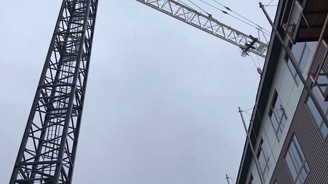 Main 2525 at 2525 E Main St #RVA got an Airstream &ldquo;air&rdquo; mailed to their courtyard this morning. ⁣⁣⁣
⁣⁣⁣⁣⁣⁣
⁣⁣⁣#sammcdonald⁣⁣⁣
⁣⁣⁣#purcellconstruction⁣⁣⁣
⁣#charlesmacfarlane⁣
⁣⁣⁣@ksmfoodtrucks ⁣⁣⁣
⁣⁣⁣@speightmarshallfrancis ⁣⁣⁣
⁣⁣⁣#lupluss