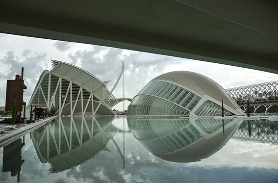 Museo de las Ciencias and the Hemisferic