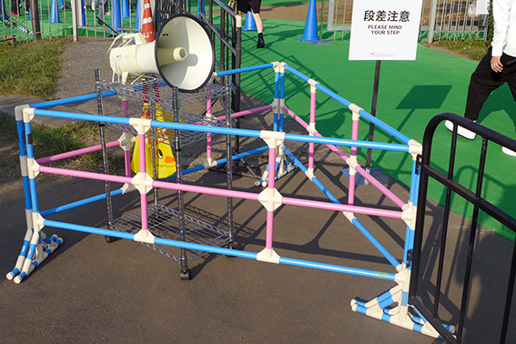 CChorus_STAIRS_BARRIER_25Jan16_4.png