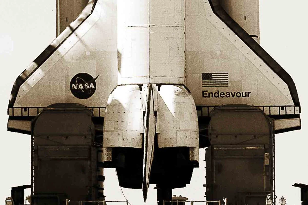 endeavour_8514 copy2 copysmall.jpg