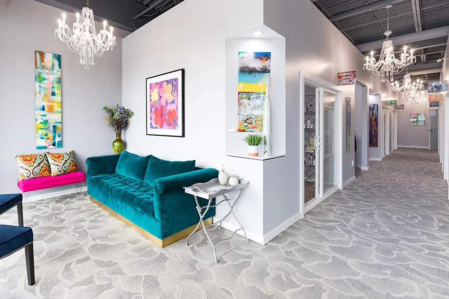 SIMPLYkc_6.19_Infocus_TranquilitySalon1_creditJamiMarshall.jpg