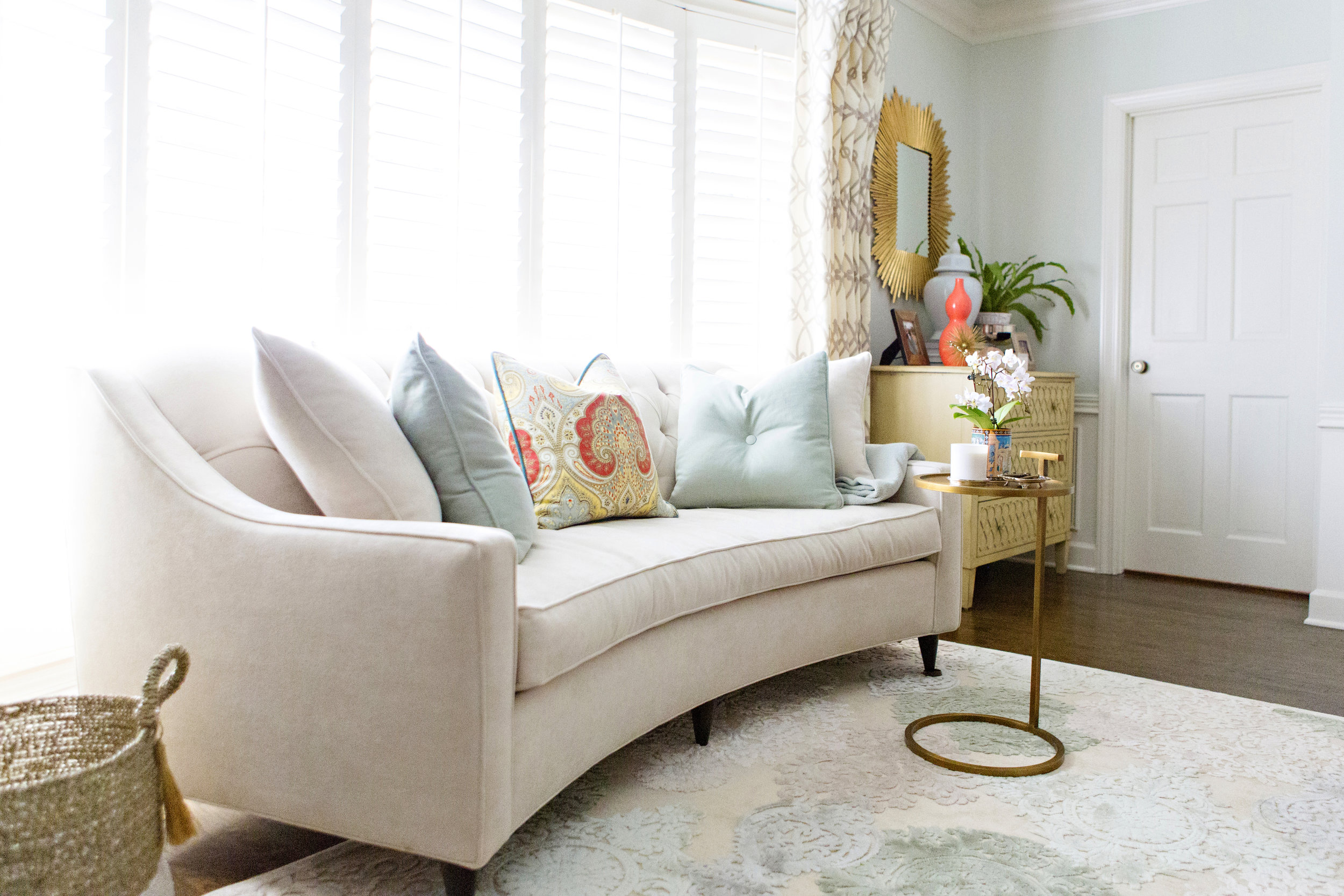 SIMPLYkcMag_9.19_HomeStyle_After_Photo2_PhotoCreditFathrynFarley.jpg