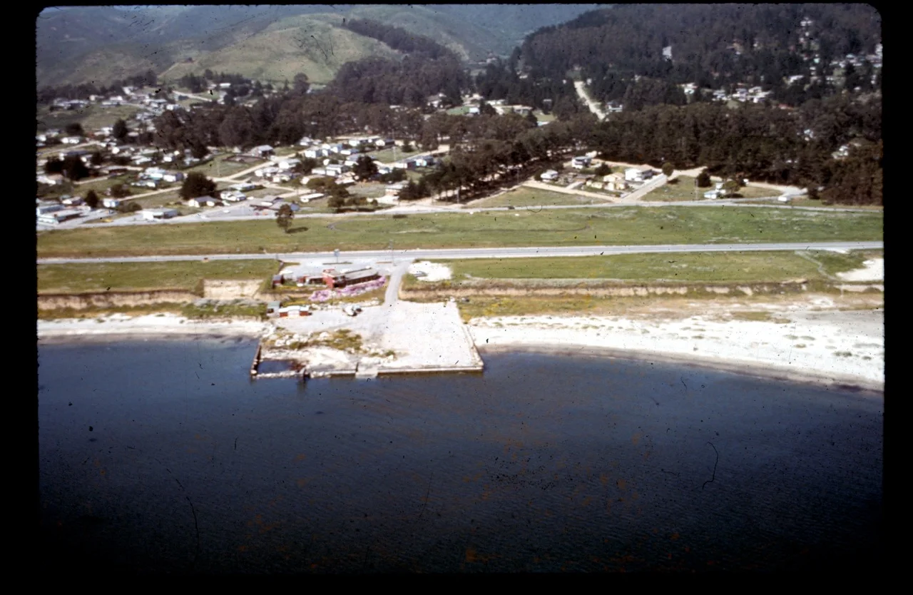 Pillar Point Harbor 1972 - 13.jpg