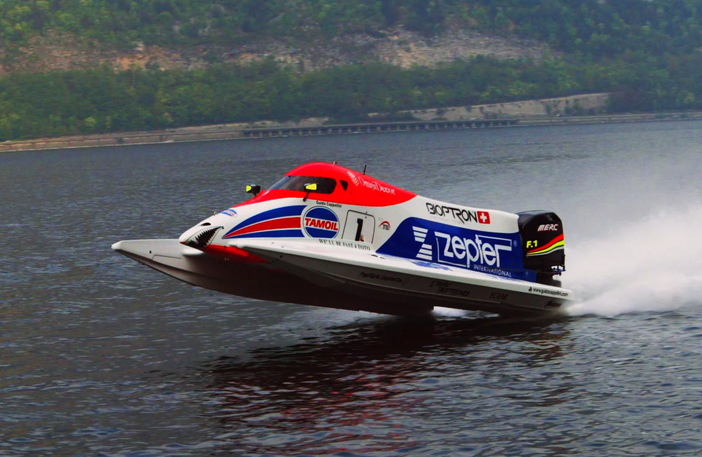 Лодка f1