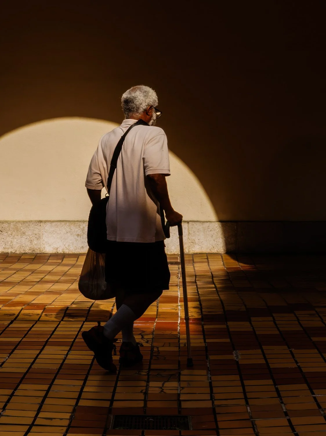 Finding Pockets of Light