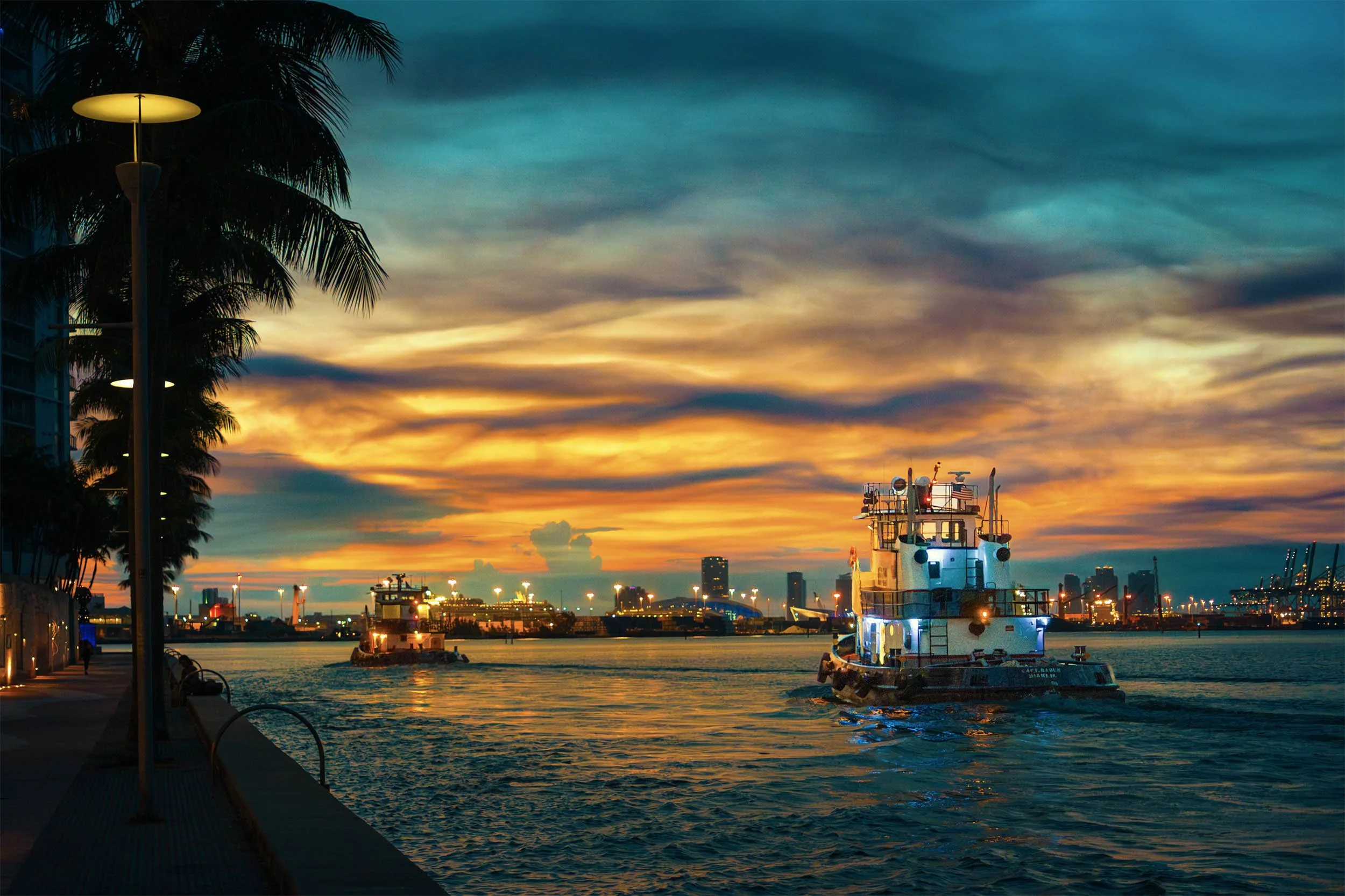 Sunrise at the Miami River in downtown Miami