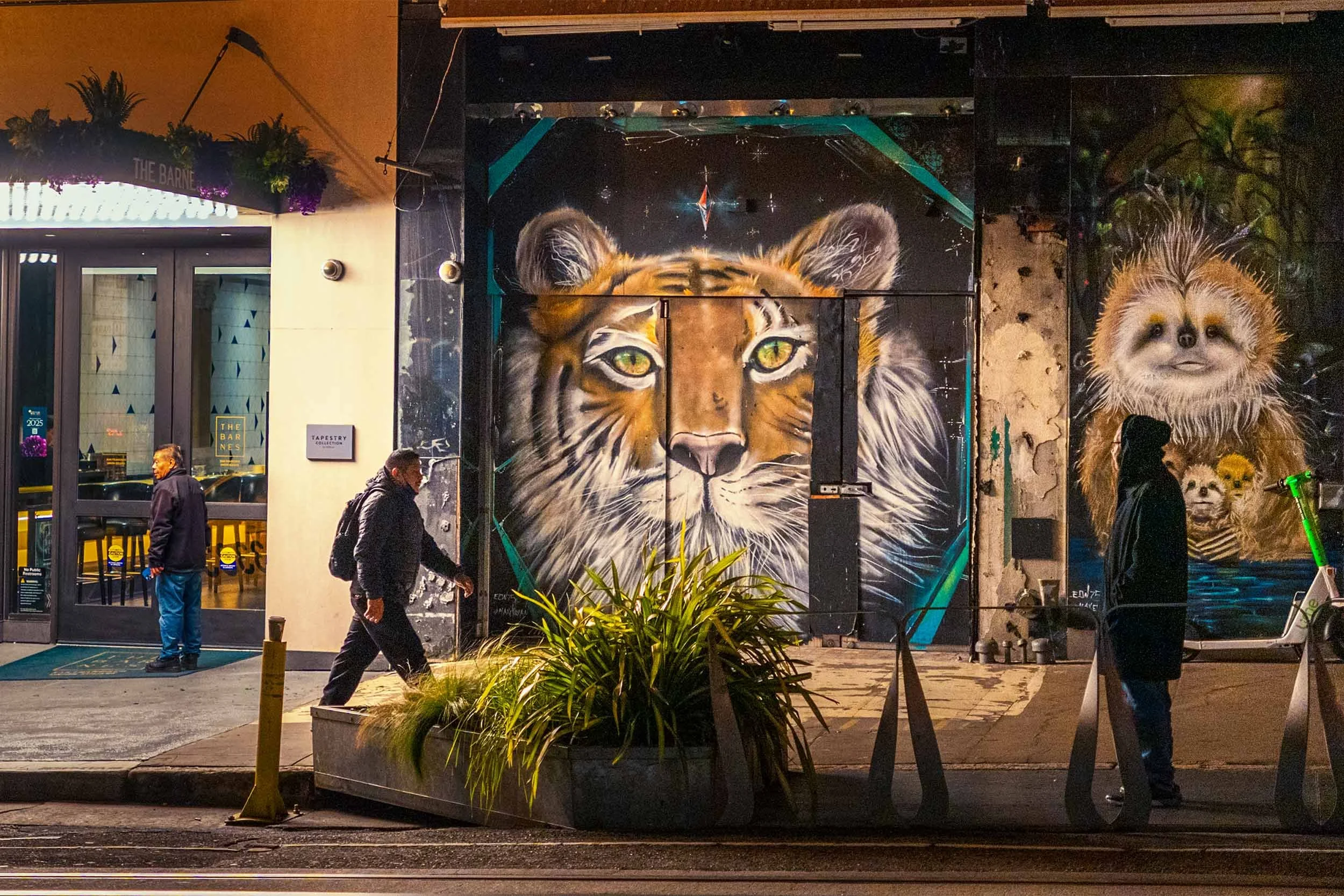 Night time street photography in San Fransisco