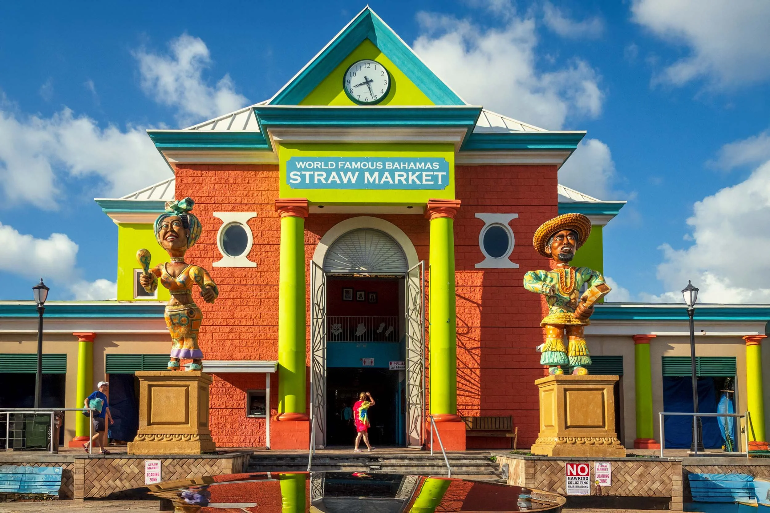 Bahamas Straw Market Nassau shopping landmark colorful Caribbean tourist attraction souvenir market