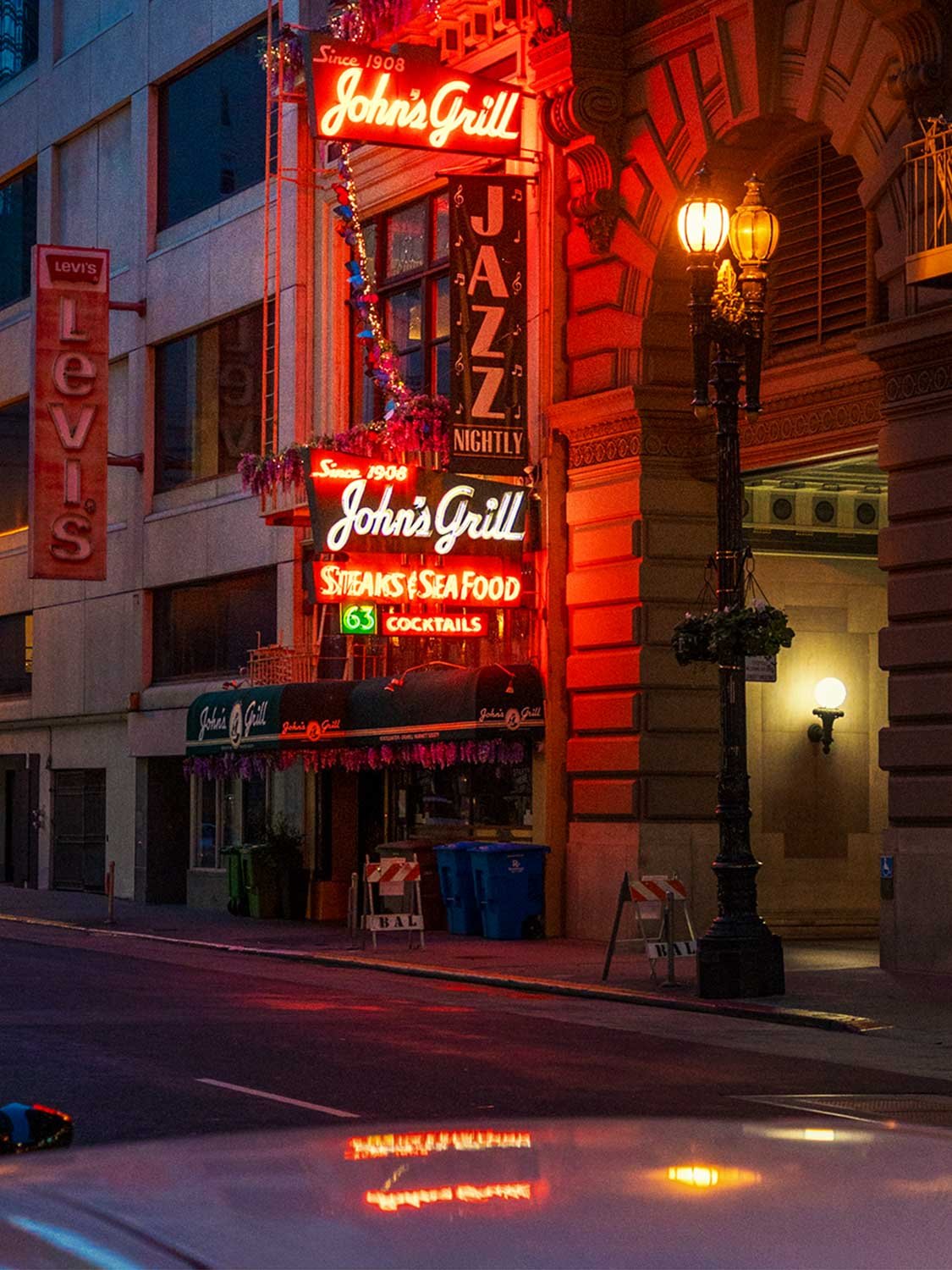 Neon signs in downtown San Fransisco - street photography by Kameron Brothers