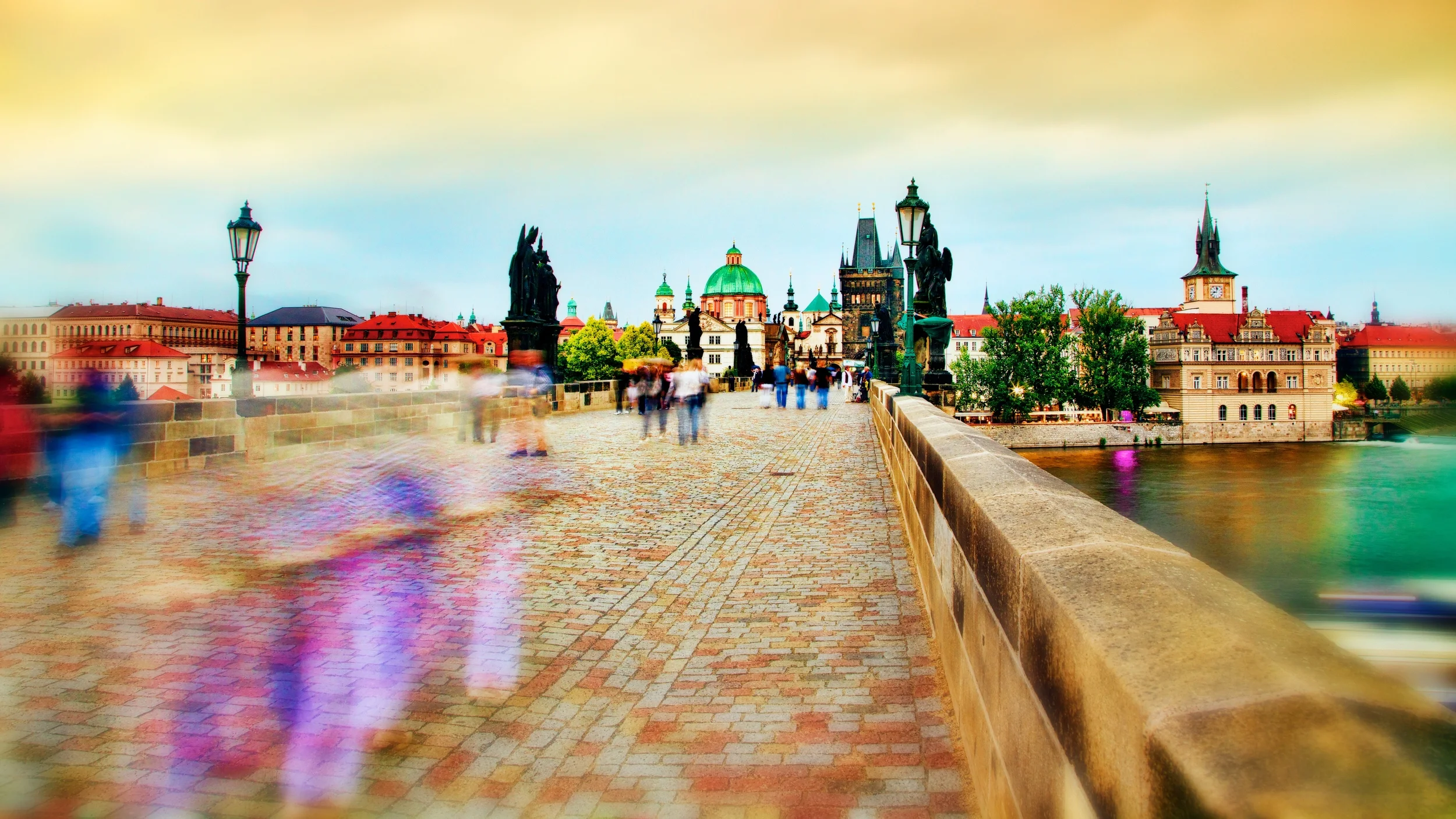 "In the room the women come and go
Talking of Michelangelo"
The Love Song of J. Alfred Prufrock - T.S. Eliot (1888–1965).
Charles Bridge - from the west - Prague