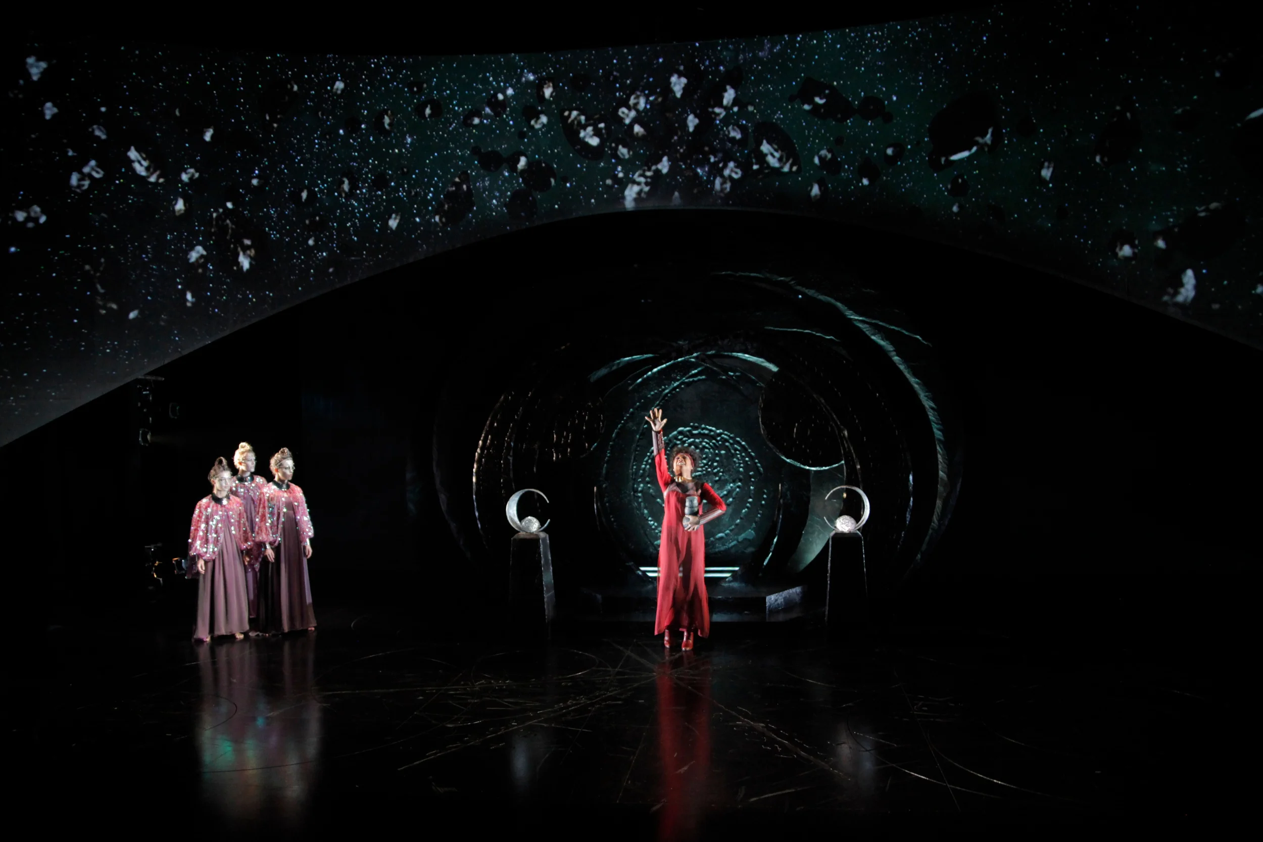 Iphigenia_ChristopherAsh 320.jpg