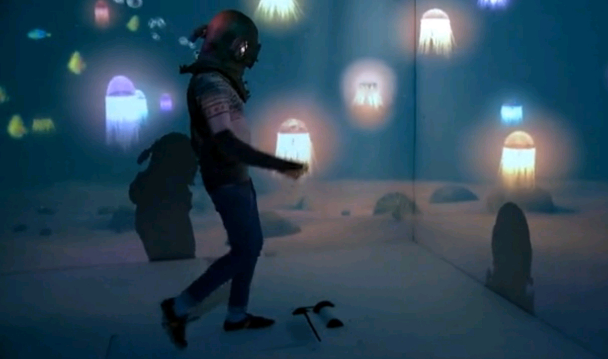 Projection based music video: Willow: Sweater: Filip Sterckx