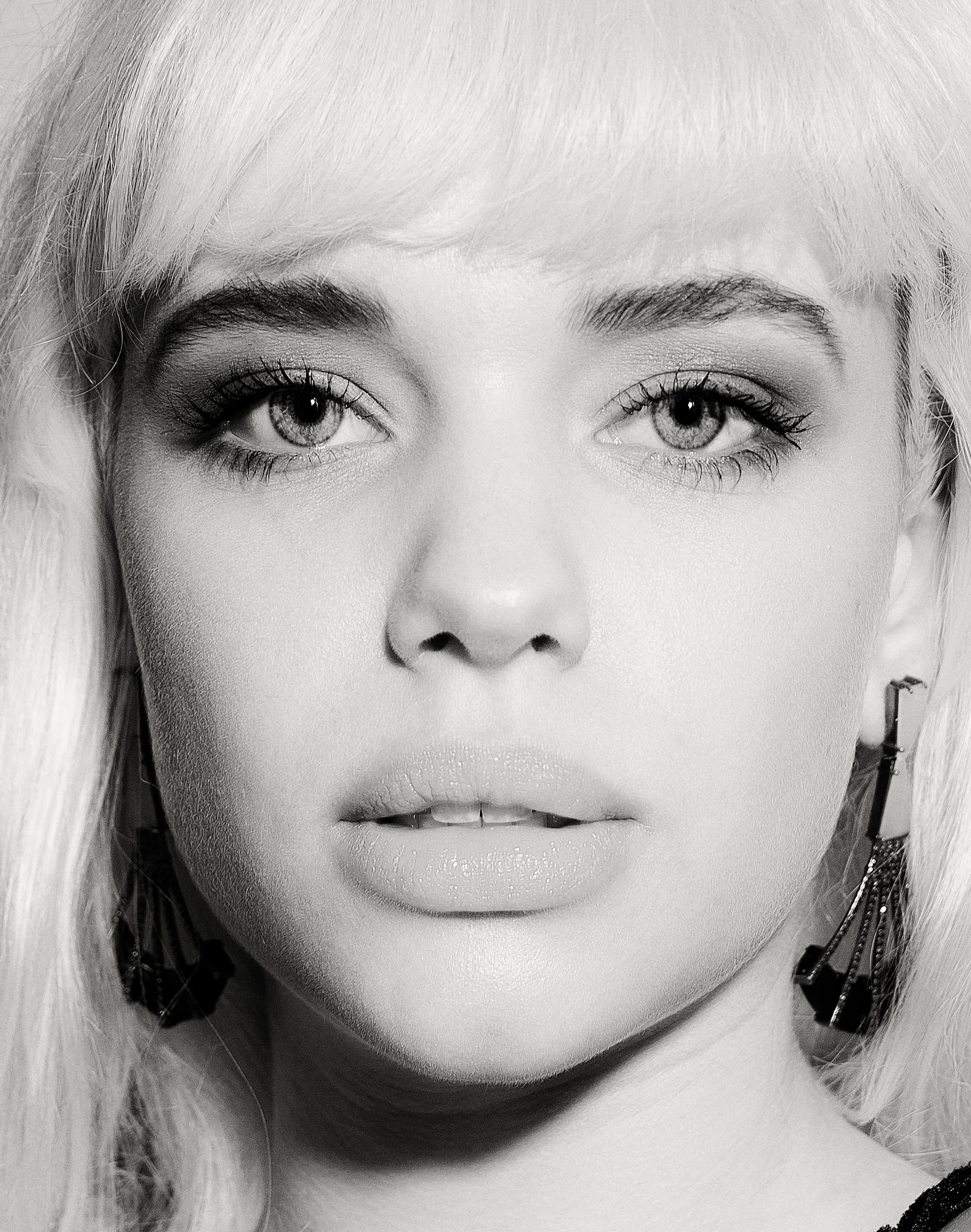 Bruna Linzmeyer, Actor