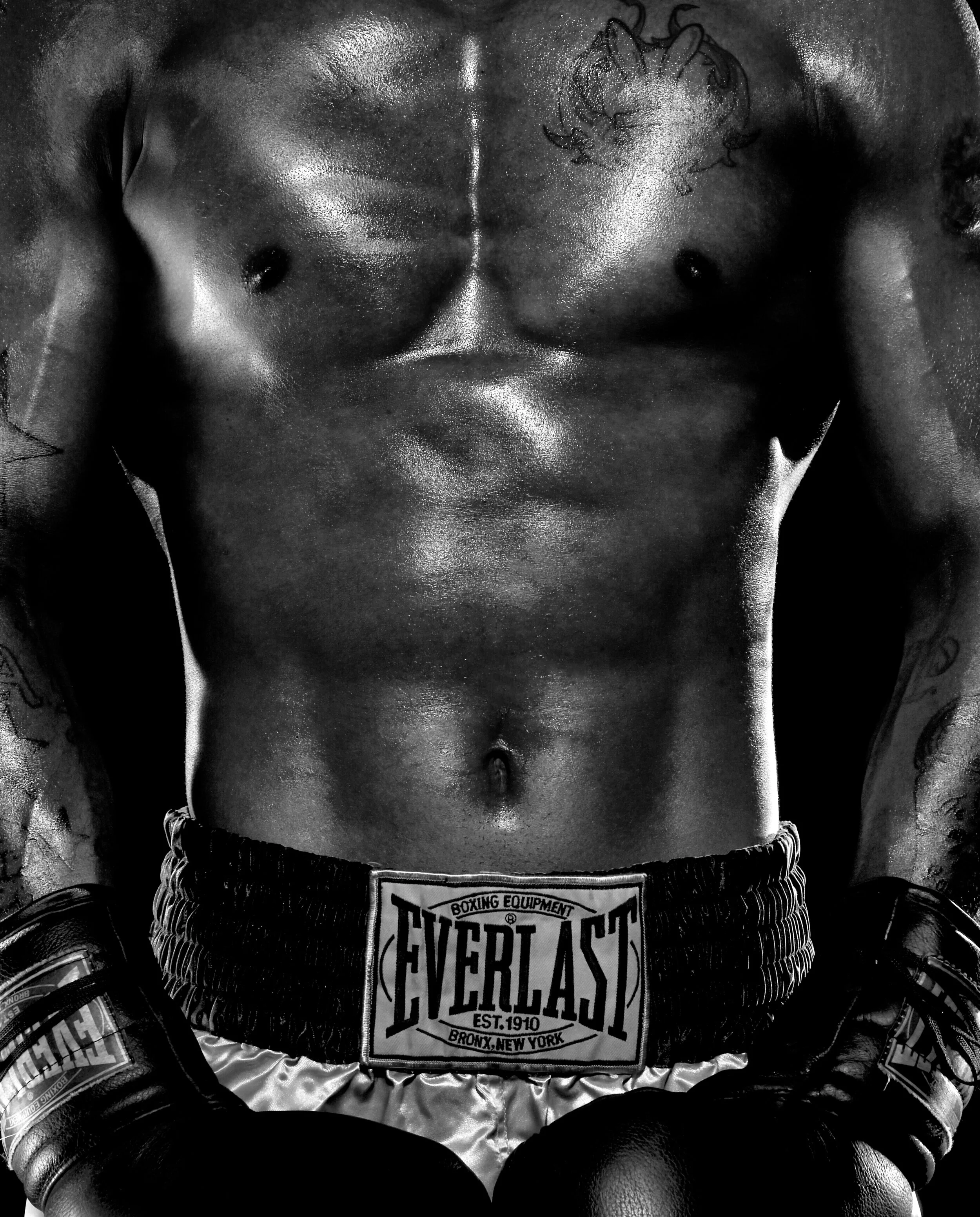 Ronson Frank_B&W_04.jpeg