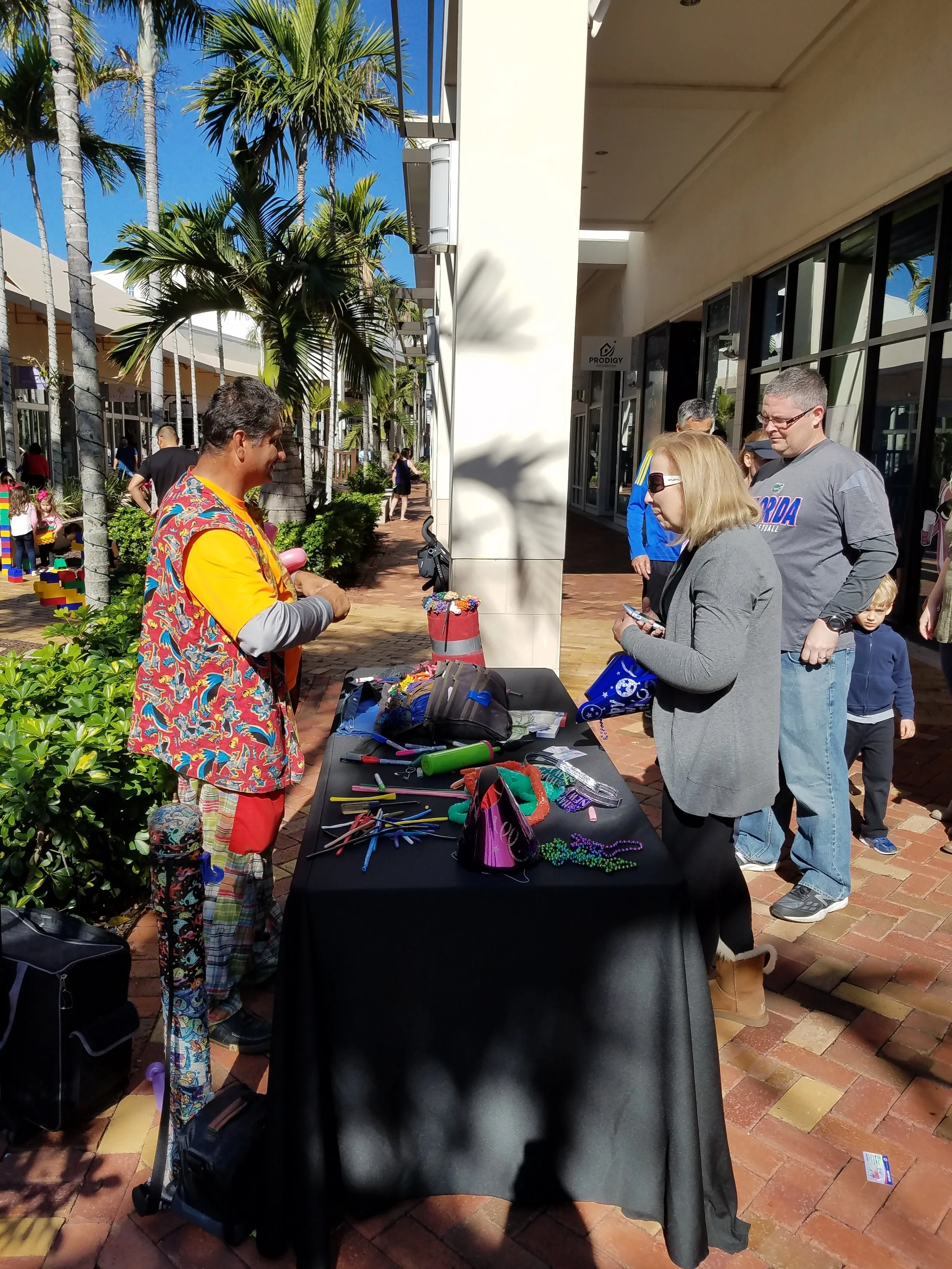 balloon artist (1).jpg