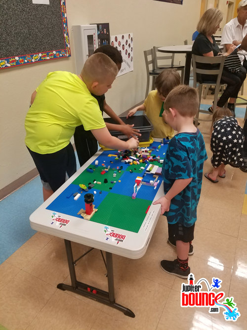 legotable-legos-partyrental-eventrental-create-steamgames.jpg