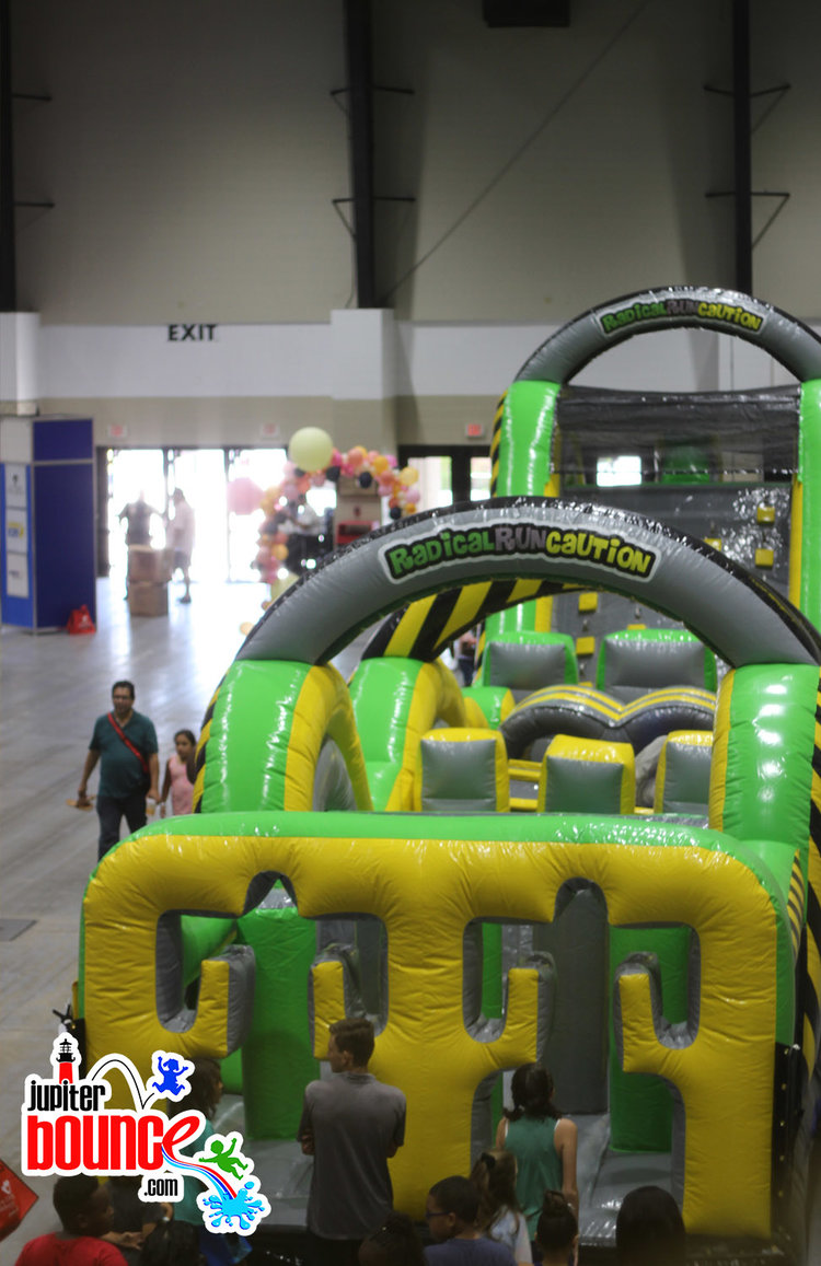 radicalrun-largeobstaclecourse-jupitercombobouncehouses-stuartwaterslide-southfloridapartyplanning.jpg
