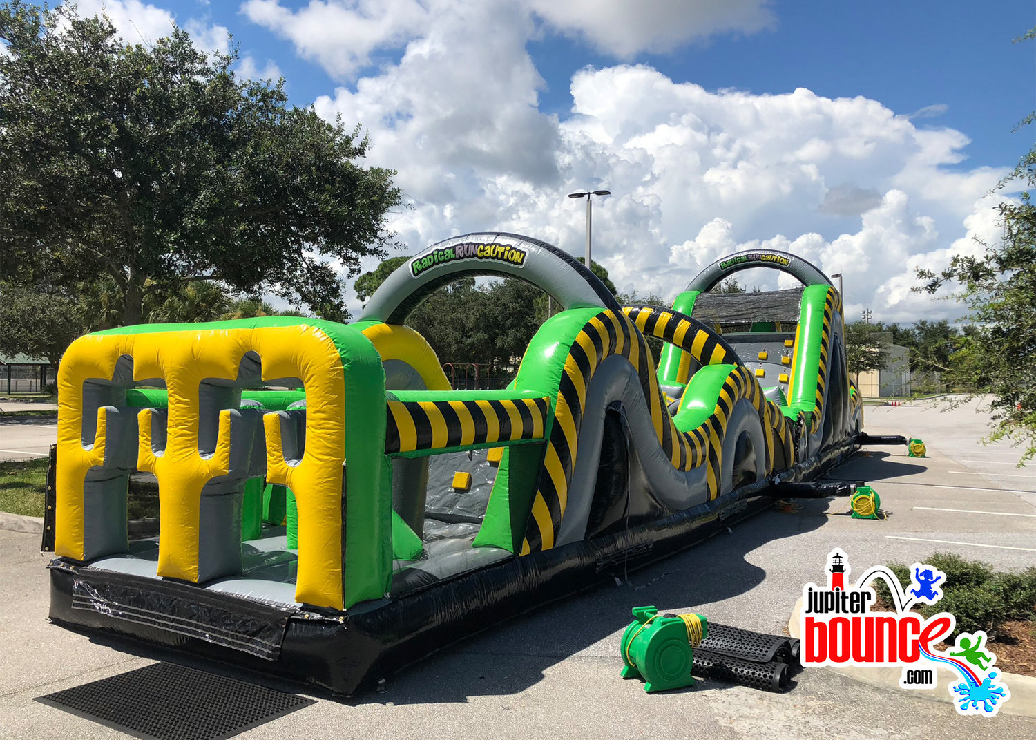65ftobstaclecourse-jupiterbouncehouse-palmbeachgardensroclwall-photoboothrental.jpg