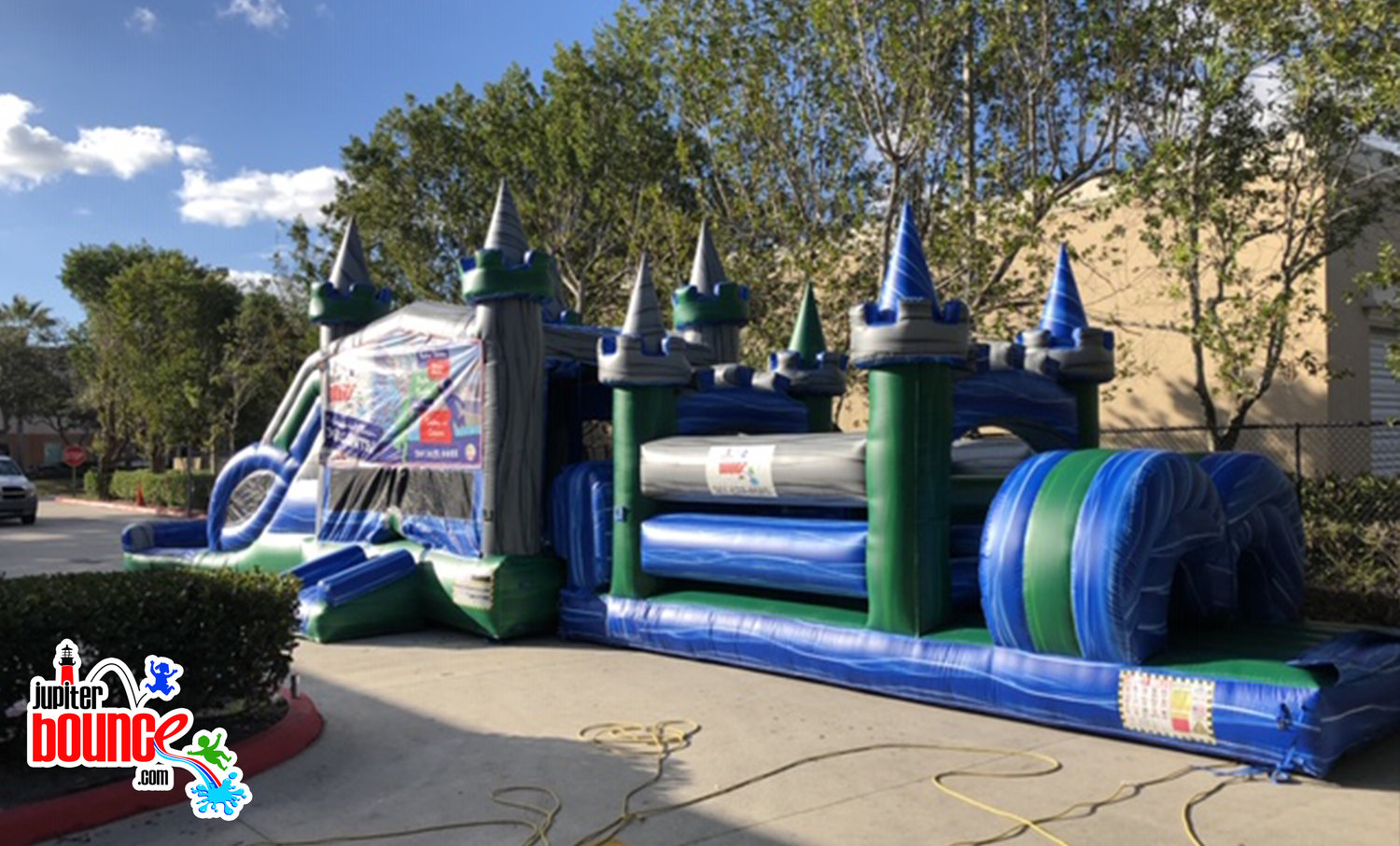 jupiterislandcombobouncehouse-watersliderental-southfloridabounce-beachparty-childrenbirthdayparty.jpg