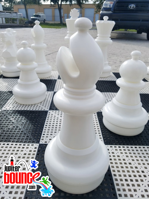 giantchess-jupiterbouncehouserental-giantcheckers-southfloridaeventplanning-interactivegames.jpg