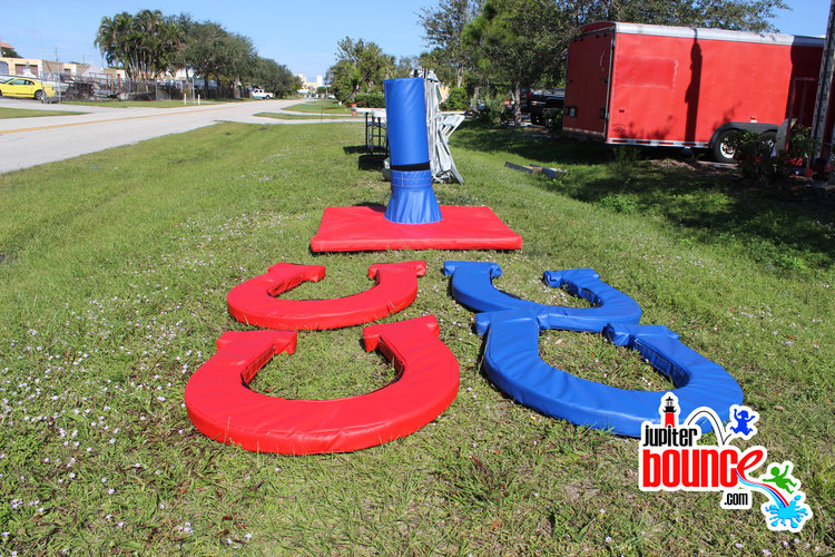 gianthorseshoe-inflatables-partyrental-soflo-southfloridakids-macaronikids-hulafrog.jpg