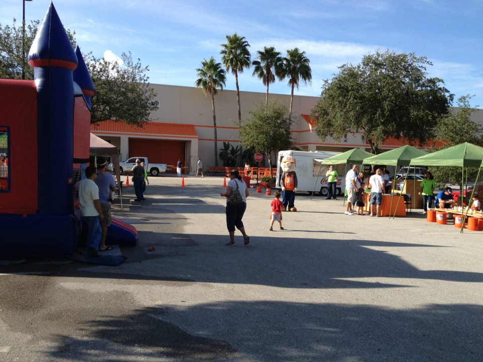 jupiterbounce-waterslide-lantana-martincounty-palmbeachgardens-stuartpartyrental-southfloridapartyplanning.jpg