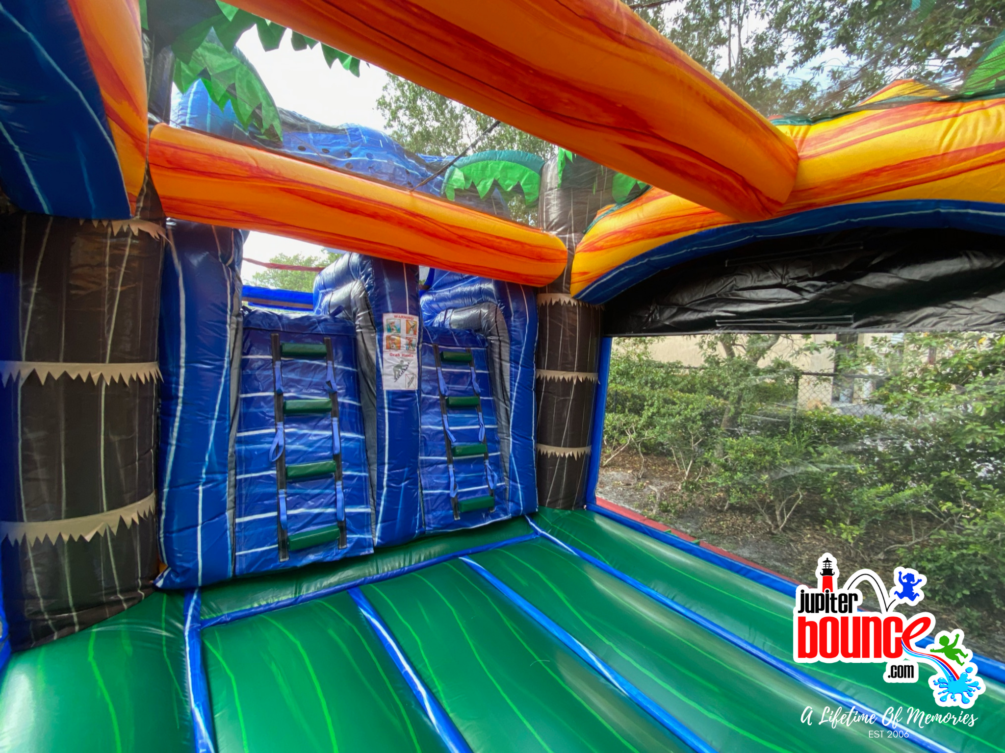 castawaycombo-jupiterbounce-jupiterislnad-mechanicalbull-palmbeachcounty-martincounty-portsaintlucie-bocaraton-delraybeach.png