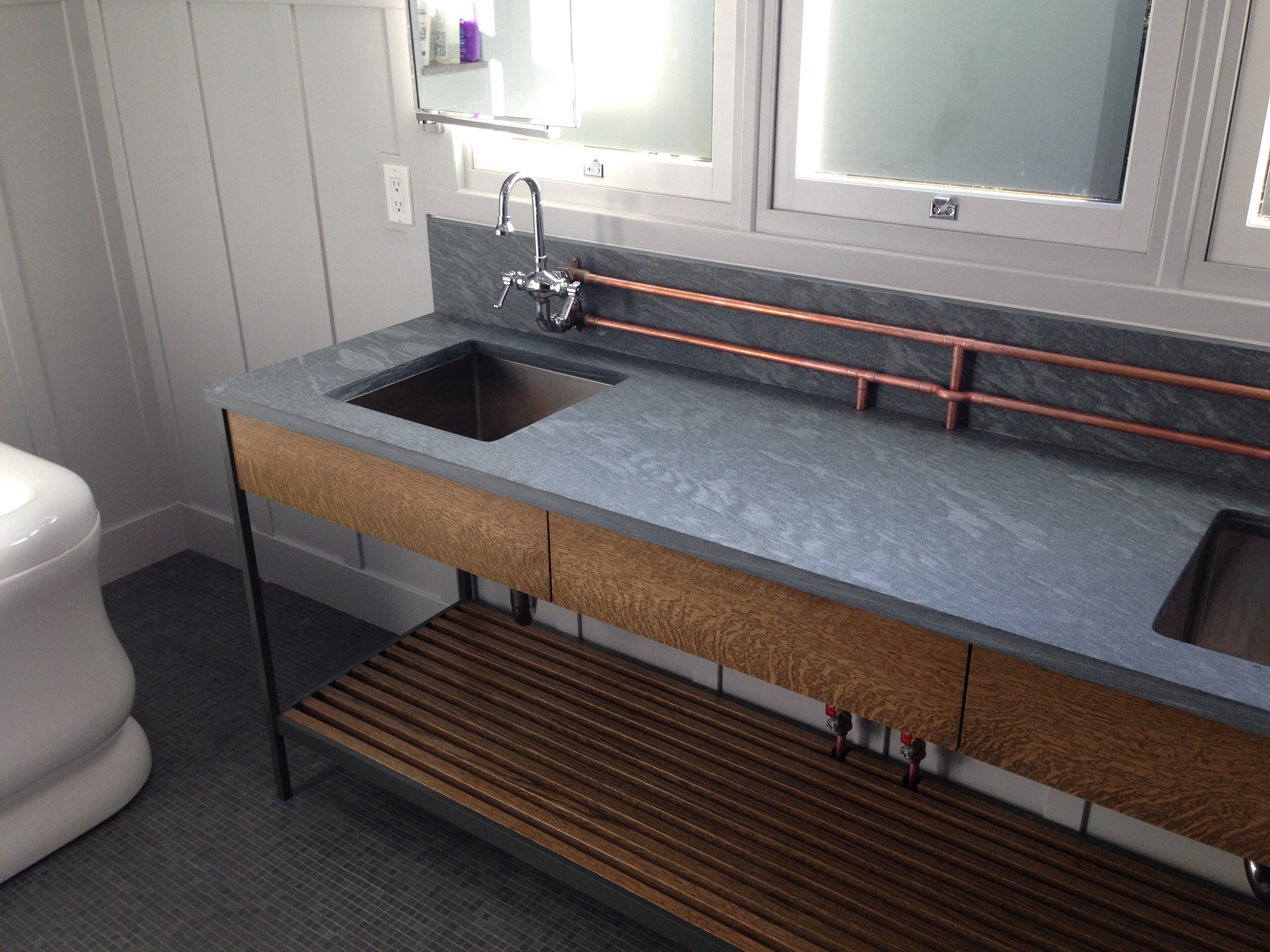 Alameda master vanity