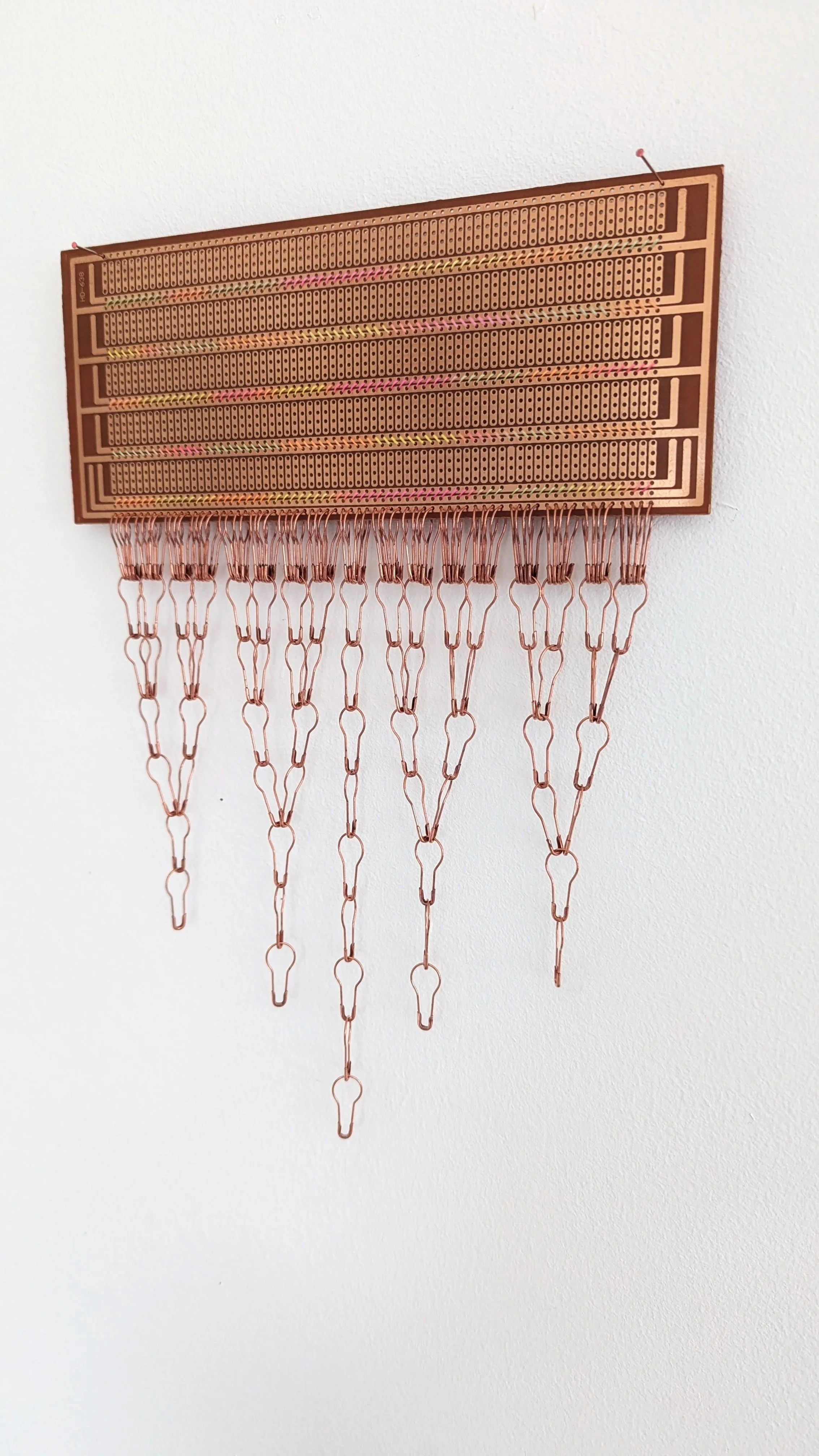 LindaSimon%2C+HD-638-a%2C+Printed+Circuit+Board%2C+Thread%2C+Calabash+Pins%2C+Steel+Pins%2C+Nail+Polish%2C+28+x+20cm%2C+2026.jpg